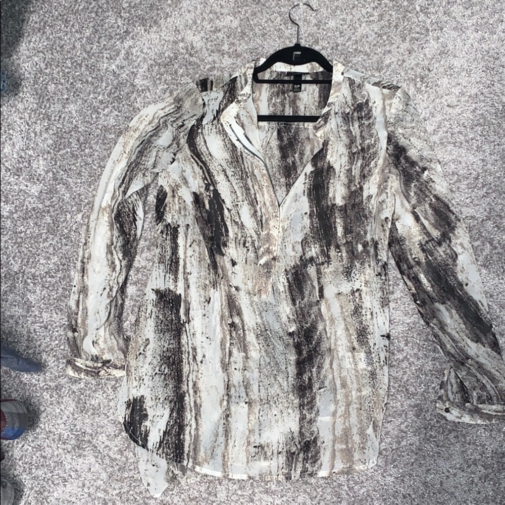 Sheet patterned blouse with zipper front